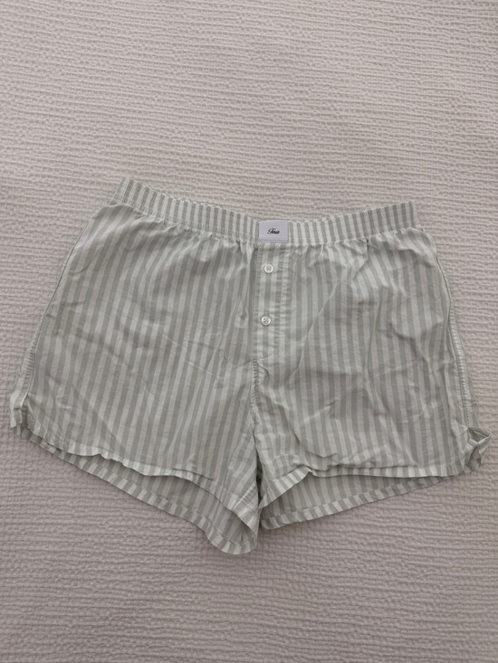 Aritzia Pants - Aritzia Women’s Striped Boxer Shorts Size M